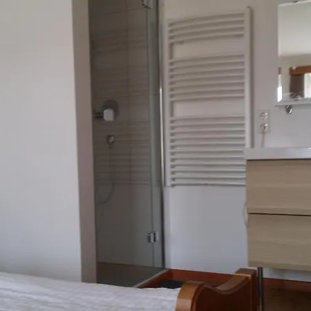 Bed & Breakfast Buchner 2*