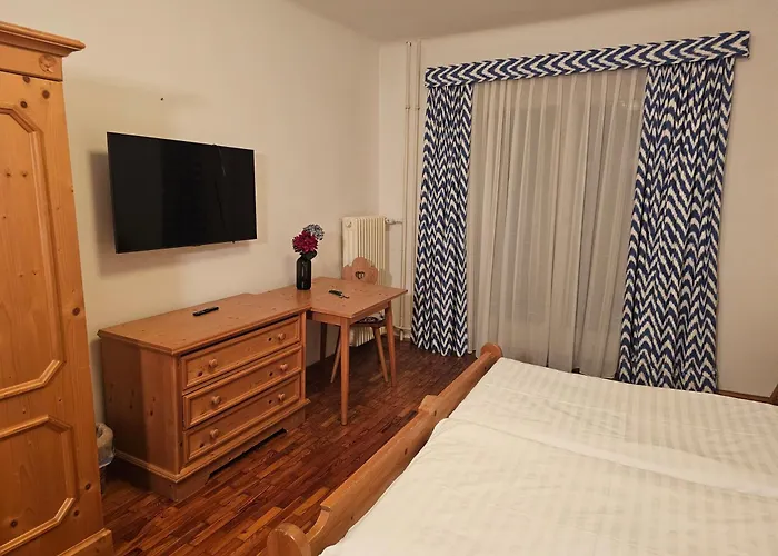 بنسيون بوشنير فندق مبيت وإفطار